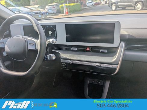 Used 2024 Hyundai Ioniq 5 SEL image 11