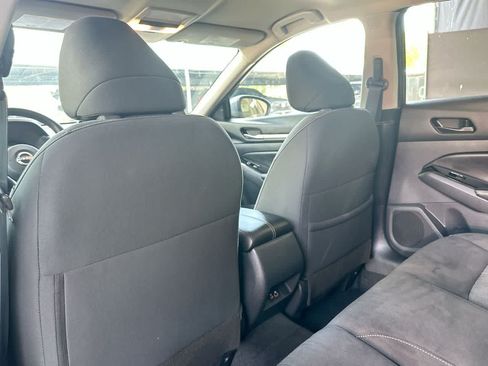 Used 2023 Nissan Altima 2.5 SV FWD image 23