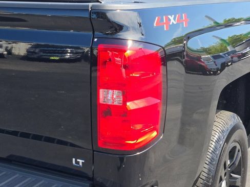Used 2018 Chevrolet Silverado 1500 LT w/ All Star Edition AWD/4WD image 7