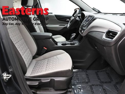 Used 2023 Chevrolet Equinox LT w/ LPO, Floor Liner Package image 24