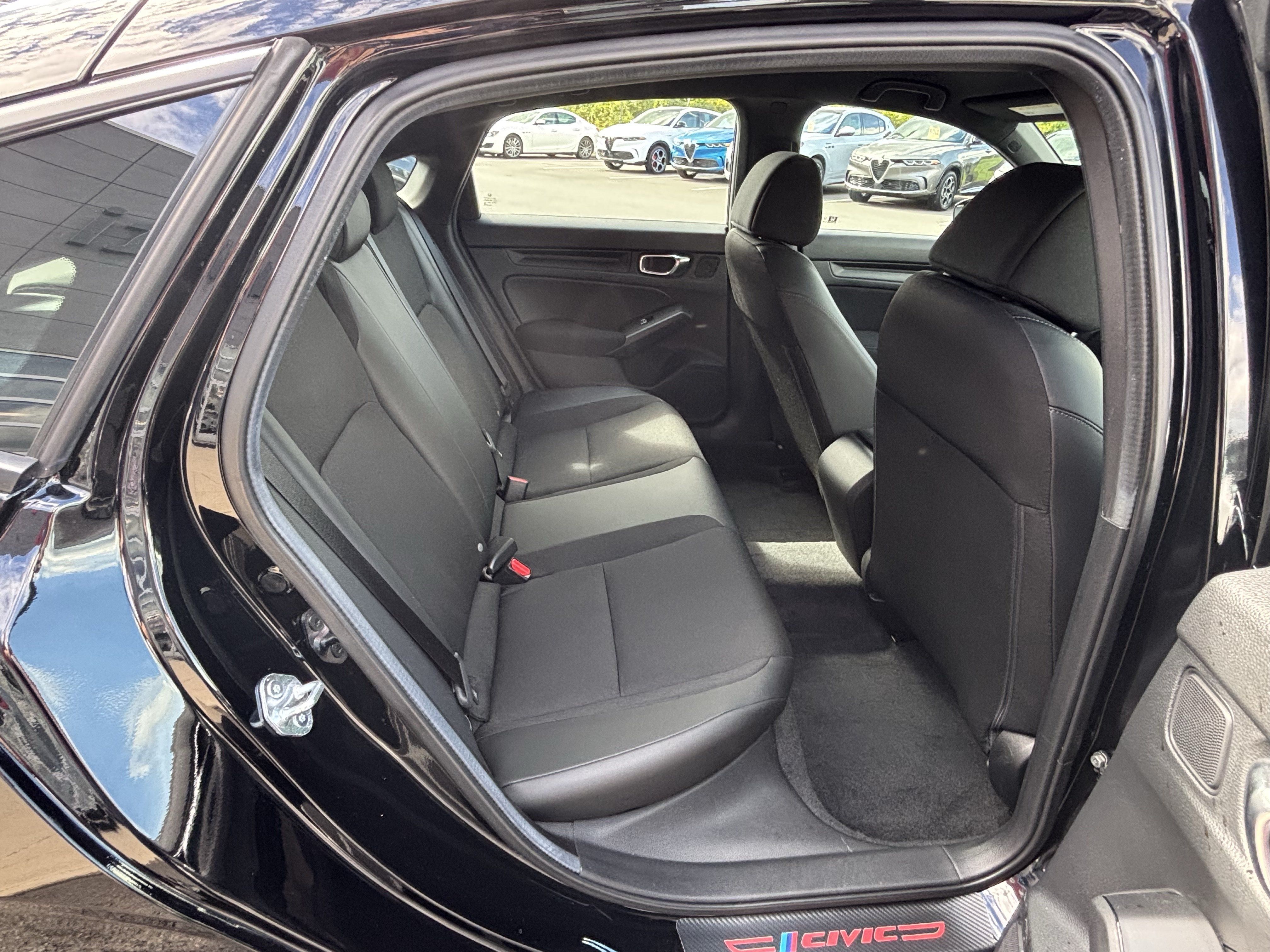 Used 2025 Honda Civic Sport image 39