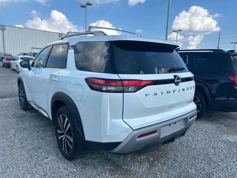 Certified 2025 Nissan Pathfinder Platinum w/ Cargo Package FWD image 35
