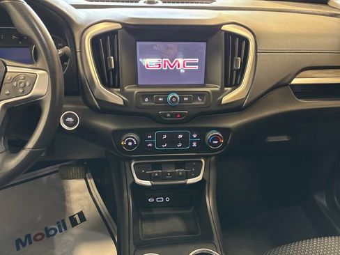Used 2024 GMC Terrain SLE AWD/4WD image 12