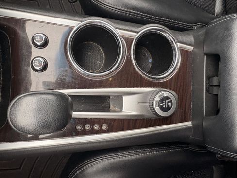 Used 2015 Nissan Pathfinder Platinum image 22