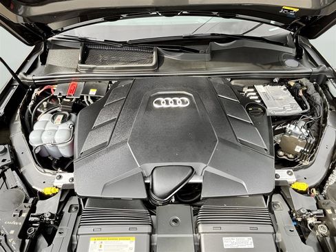 Used 2020 Audi Q7 3.0T Prestige AWD/4WD image 33
