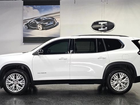 Used 2024 GMC Acadia Elevation FWD image 26