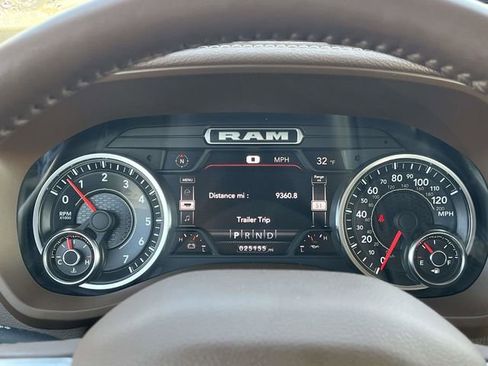 Used 2022 RAM 2500 Laramie image 36