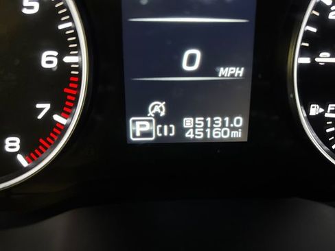 Used 2024 Subaru Crosstrek 2.0i Premium image 17