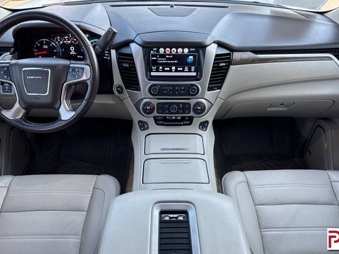 Used 2018 GMC Yukon Denali w/ Denali Ultimate Package AWD/4WD image 16