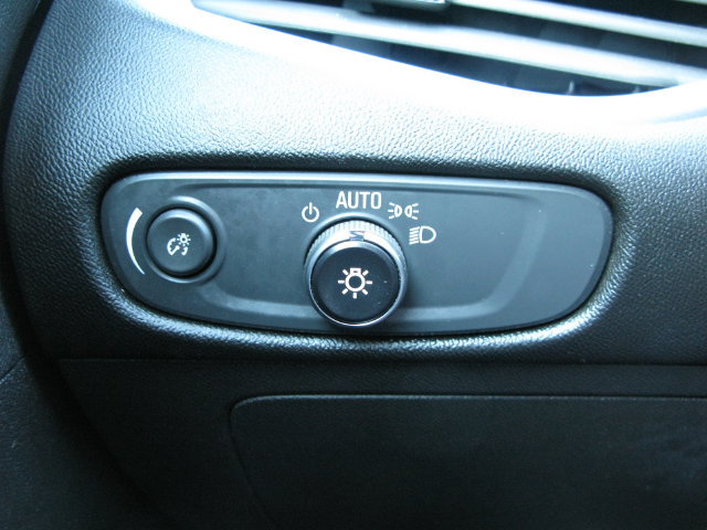 Used 2024 Chevrolet Malibu LT FWD image 15