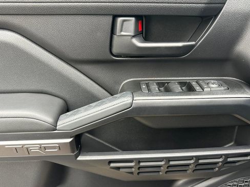 New 2026 Toyota 4Runner TRD Off-Road AWD/4WD image 10