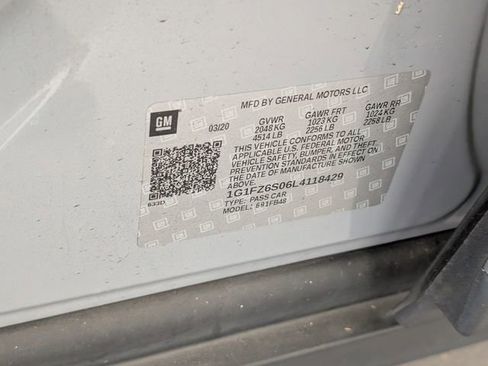 Used 2020 Chevrolet Bolt Premier w/ Infotainment Package image 18