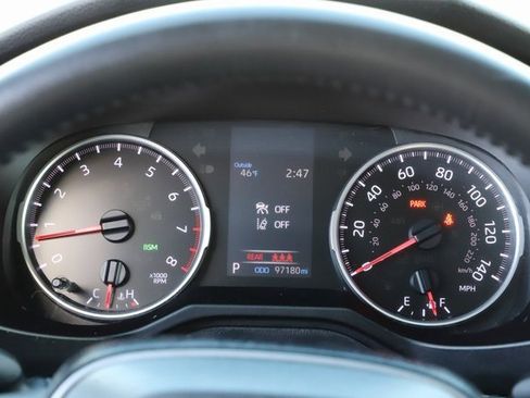 Used 2019 Toyota RAV4 XLE Premium image 28