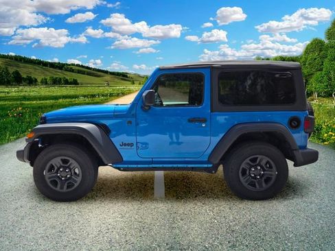Used 2023 Jeep Wrangler Sport AWD/4WD image 3