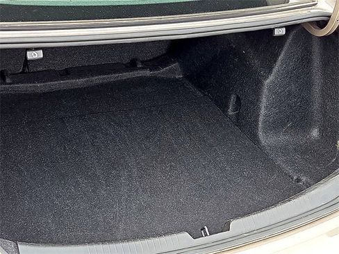 Certified 2024 Chevrolet Malibu LT image 11