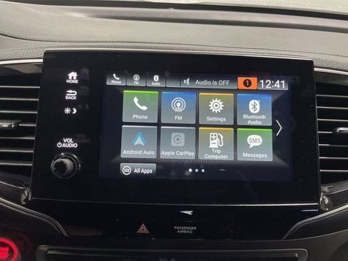 Used 2022 Honda Pilot Sport image 16