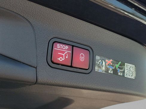 Certified 2026 Mercedes-Benz GLS 450 4MATIC image 14