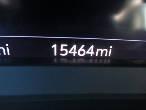 Used 2024 Cadillac XT6 Premium Luxury w/ Technology Package image 34