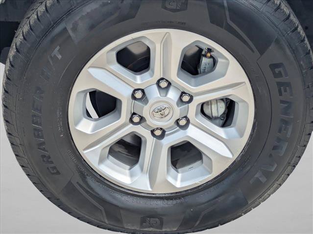 Used 2023 Toyota 4Runner SR5 Premium w/ Moonroof Package RWD image 25