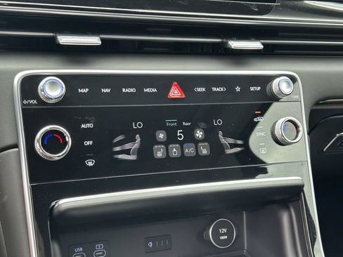 New 2026 Genesis GV80 2.5T RWD image 26