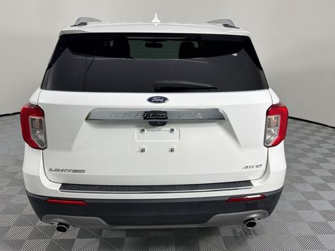 Used 2022 Ford Explorer Limited w/ Equipment Group 301A AWD/4WD image 10