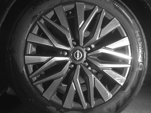 Used 2025 Nissan Altima 2.5 SV image 14