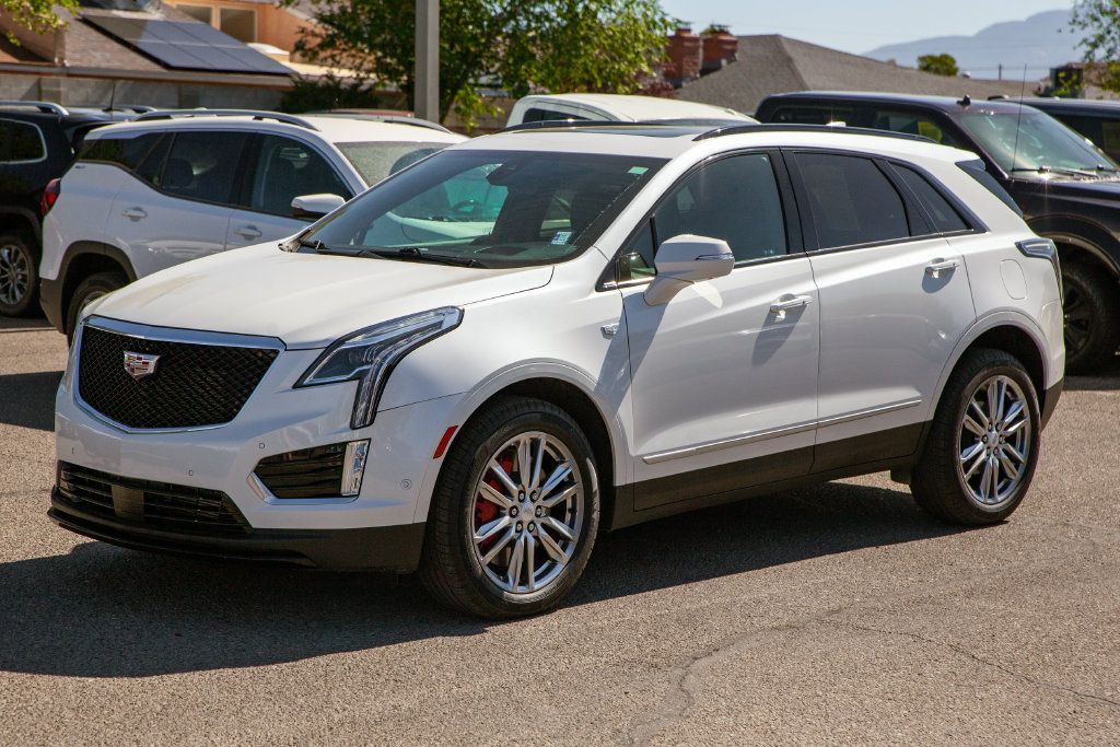 Used 2022 Cadillac XT5 Sportv w/ Technology Package AWD/4WD image 9