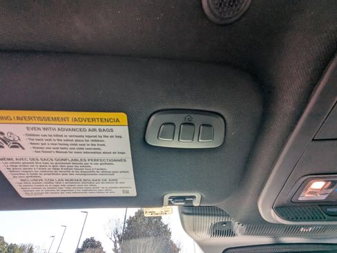 Used 2025 Ford Explorer ST-Line w/ Premium Package image 29