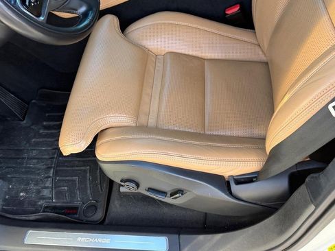 Used 2021 Volvo XC90 T8 Inscription w/ Lounge Package image 17