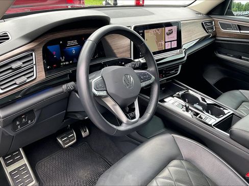 Used 2025 Volkswagen Atlas SEL Premium R-Line AWD/4WD image 13