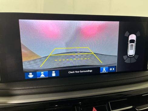 Used 2025 Acura MDX SH-AWD w/ Technology Package image 19