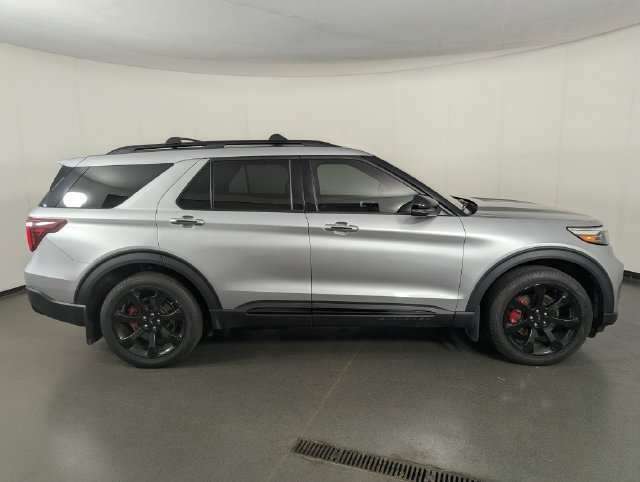 Used 2023 Ford Explorer ST w/ Technology Package AWD/4WD image 8