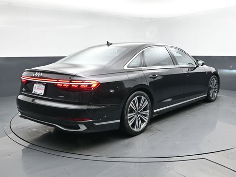 Used 2022 Audi A8 L 3.0T w/ Executive Package image 22