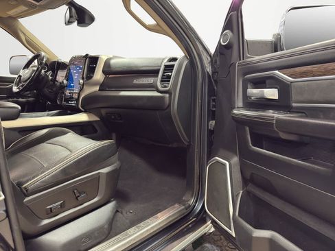 Used 2020 RAM 2500 Laramie image 29