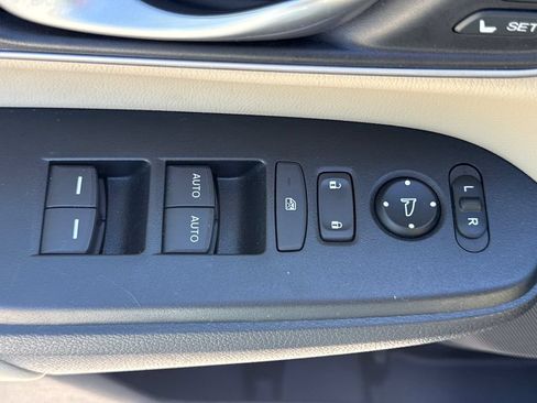 Used 2017 Honda CR-V EX-L image 15