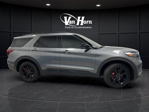 Used 2024 Ford Explorer ST w/ Equipment Group 401A AWD/4WD image 8