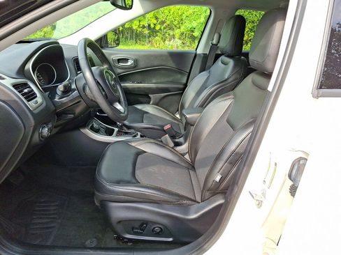 Used 2018 Jeep Compass Latitude w/ Popular Equipment Group image 24