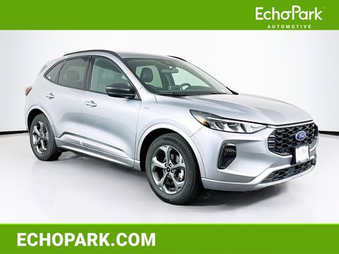 Used 2024 Ford Escape ST-Line image 1