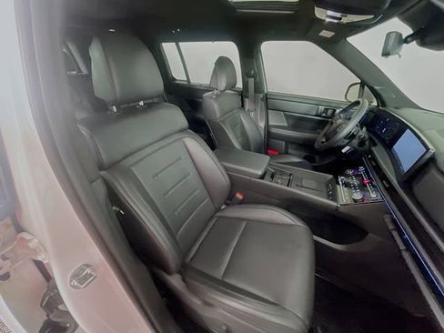 Used 2024 Hyundai Santa Fe Calligraphy image 32