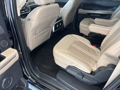 Used 2023 Ford Expedition Max Limited image 21