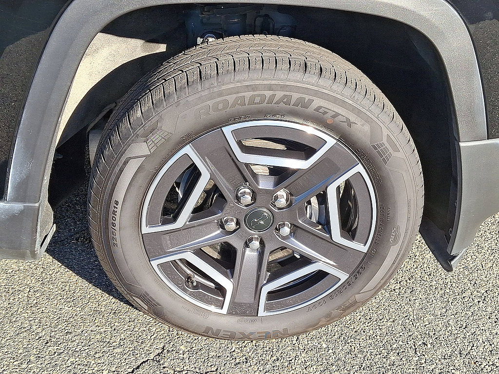 Certified 2026 Jeep Cherokee Limited AWD/4WD image 27