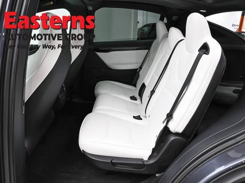 Used 2018 Tesla Model X 75D AWD/4WD image 17