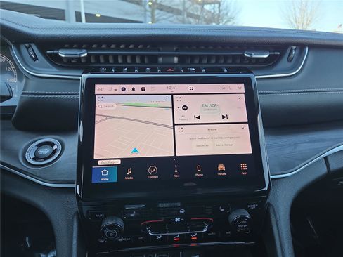 Used 2021 Jeep Grand Cherokee L Limited w/ MOPAR Finishing Package image 21