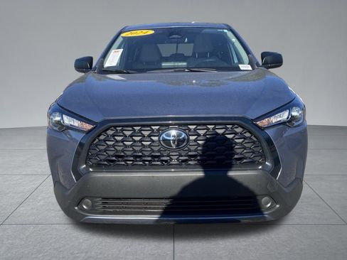 Used 2024 Toyota Corolla Cross L image 18