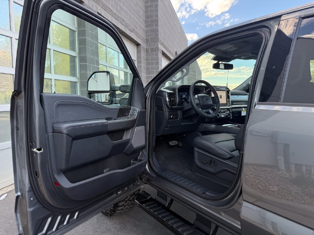 Used 2026 Ford F350 Lariat AWD/4WD image 36