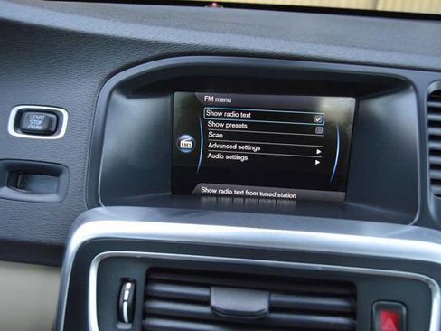 Used 2013 Volvo S60 T5 image 21