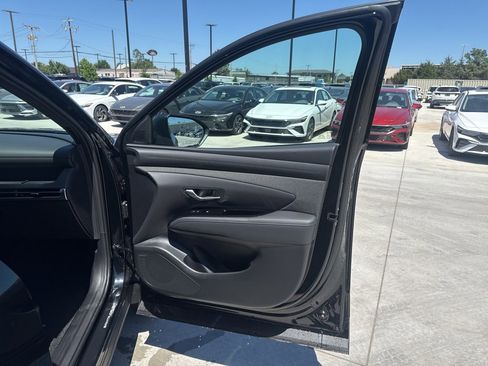 New 2025 Hyundai Santa Cruz Limited image 11