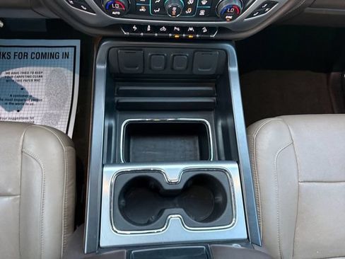 Used 2018 GMC Sierra 1500 SLT AWD/4WD image 3