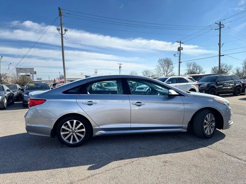 Used 2017 Hyundai Sonata Limited w/ Ultimate Package 04 image 3