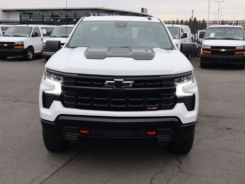 Certified 2025 Chevrolet Silverado 1500 LT Trail Boss w/ Convenience Package II image 3